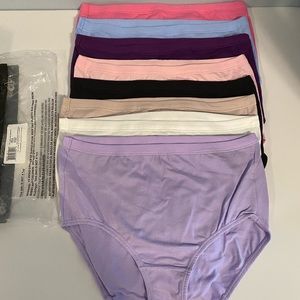 NEW Fruit of the Loom panties, 8 pack . Size 7.